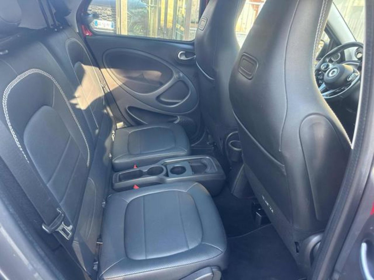 smart forfour forfour BRABUS 0.9 Turbo twinamic Xclusive (12)