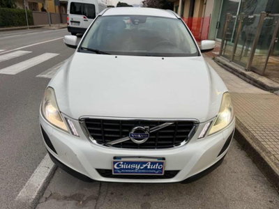 Volvo XC60 D4 Geartronic Business (2)