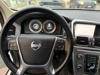 Volvo XC60 D4 Geartronic Business (7)