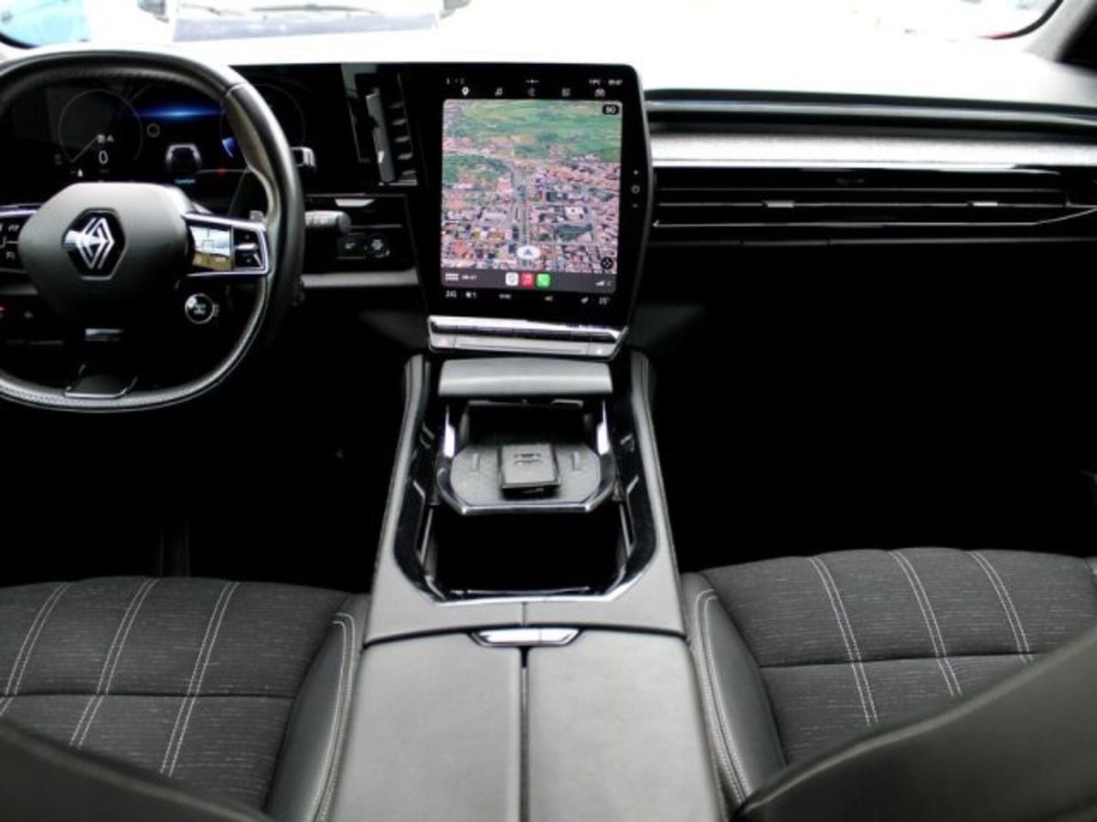 Renault Austral 1.3 mild hybrid Techno 160cv auto (11)