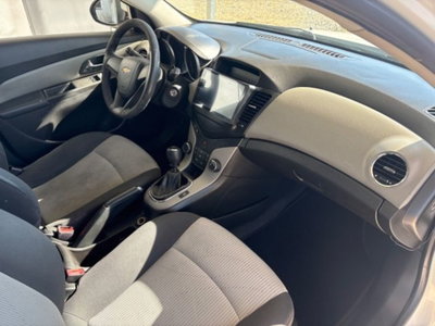Chevrolet Cruze 1.6 5 porte LT (8)