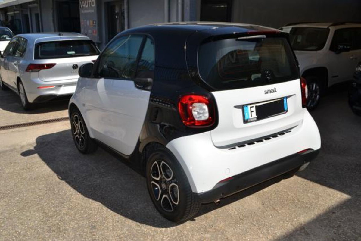 smart Fortwo 70 1.0 twinamic Passion (6)