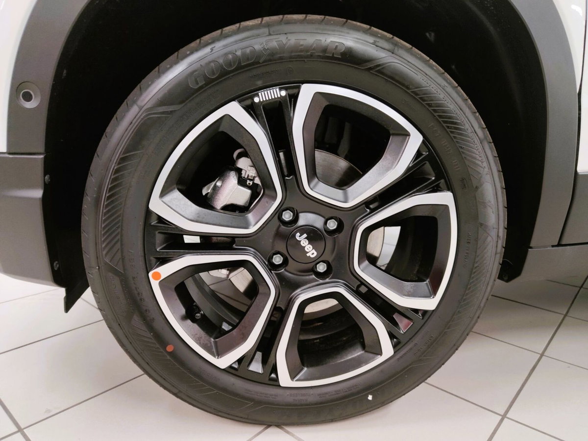 Jeep Avenger full-electric Summit fwd 156cv auto (9)