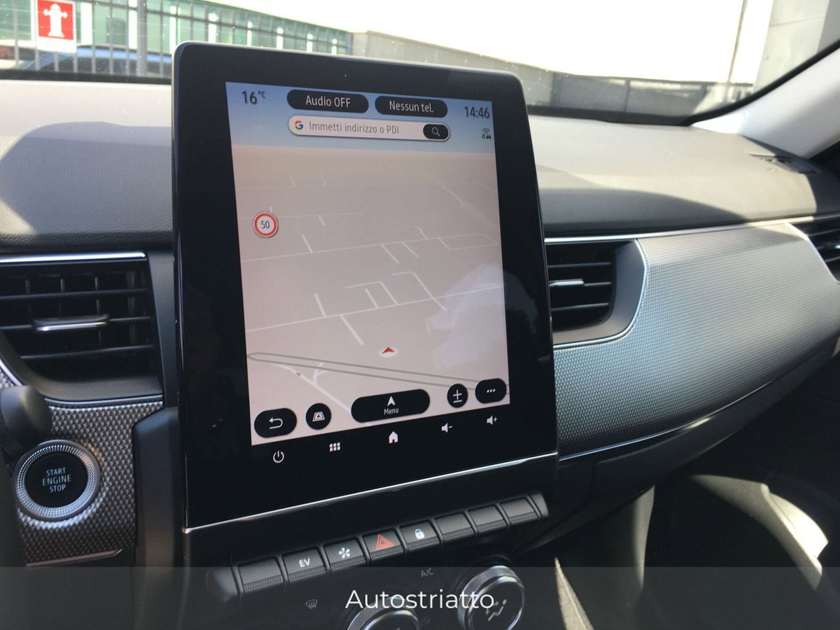 Renault Arkana Hybrid E-Tech 145 CV Techno (16)