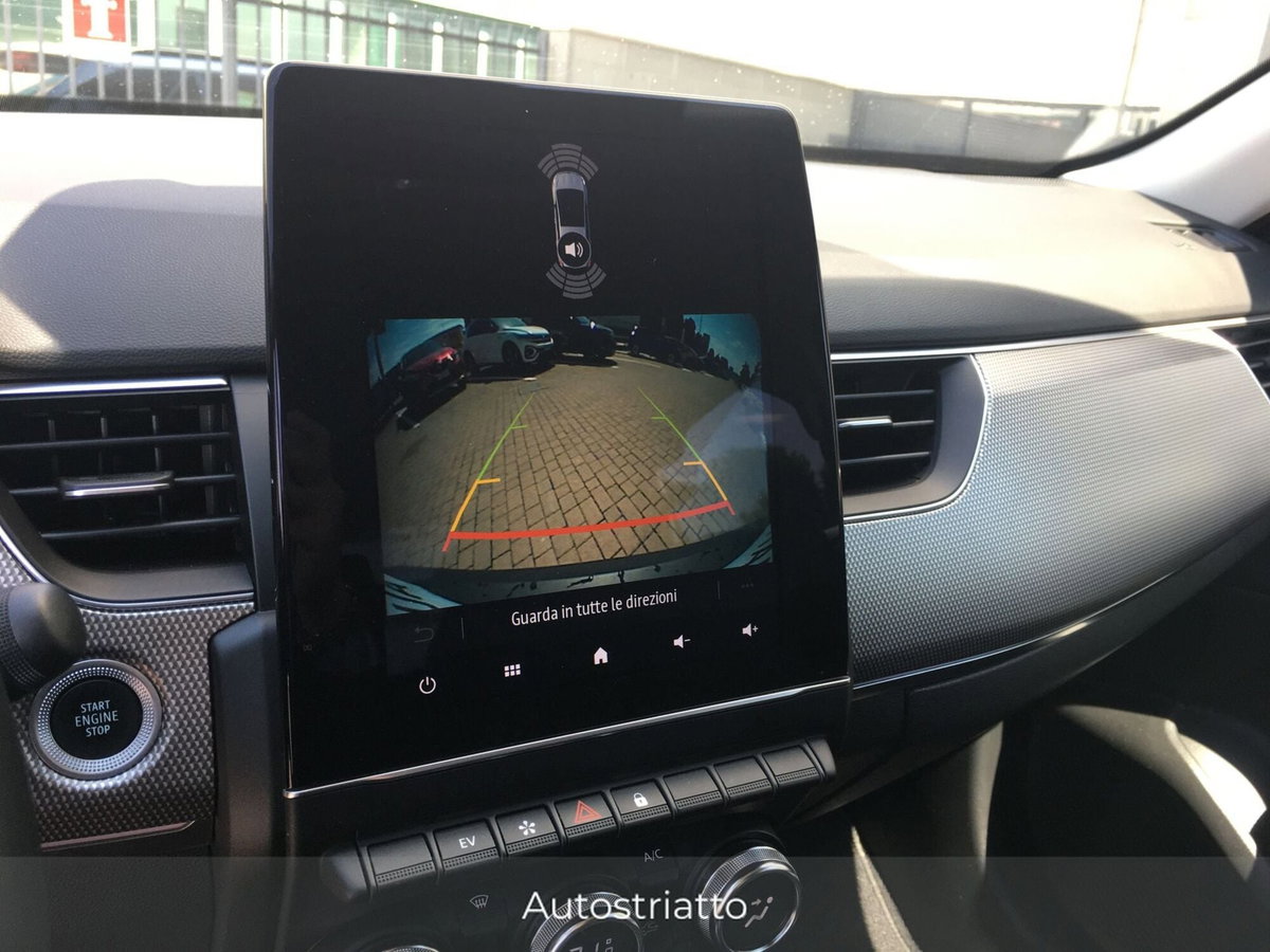 Renault Arkana Hybrid E-Tech 145 CV Techno (17)
