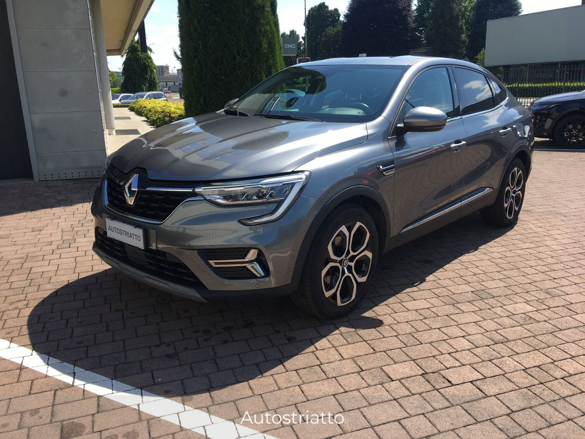Renault Arkana Hybrid E-Tech 145 CV Techno (4)