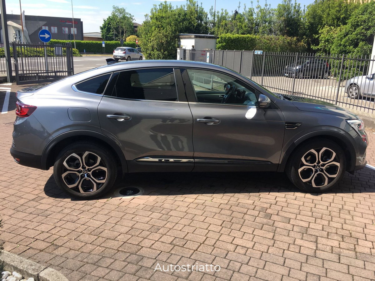Renault Arkana Hybrid E-Tech 145 CV Techno (5)
