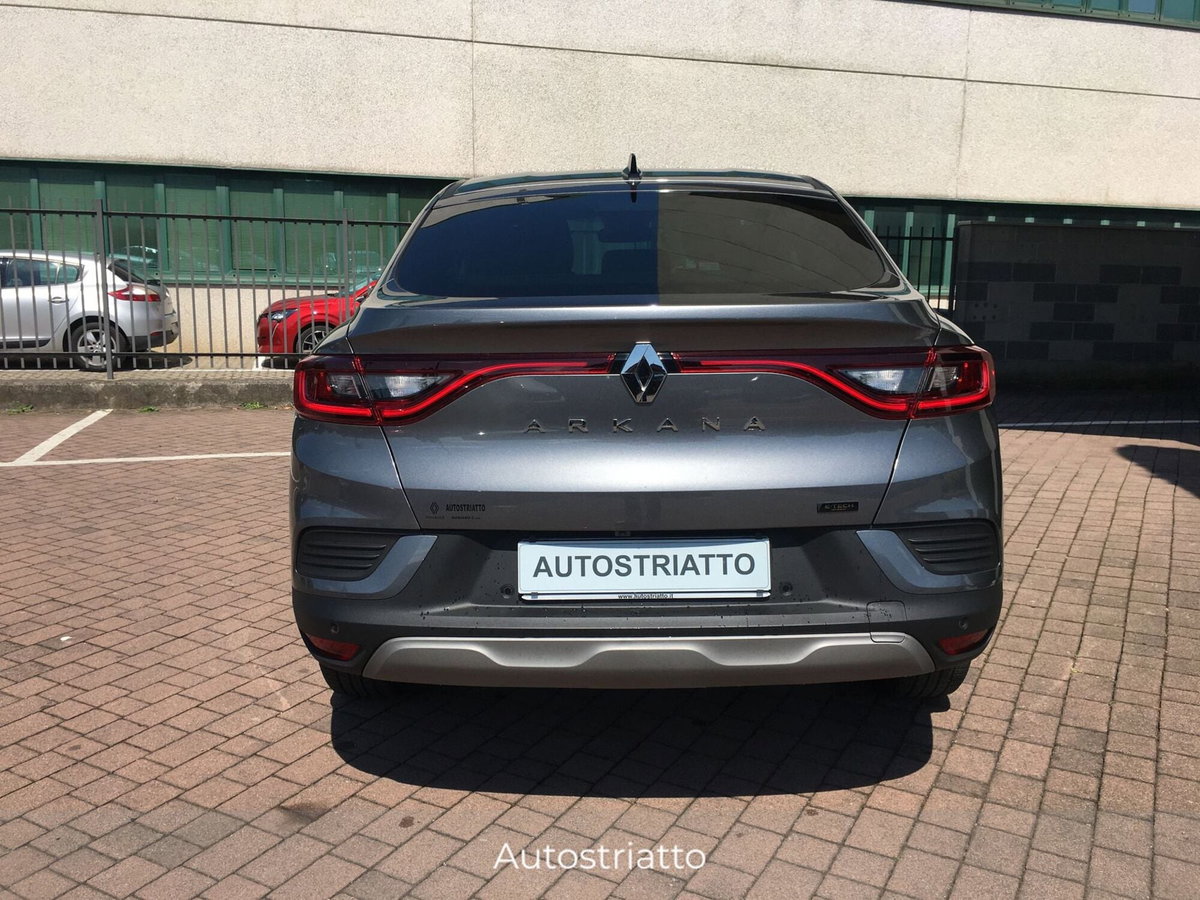 Renault Arkana Hybrid E-Tech 145 CV Techno (7)