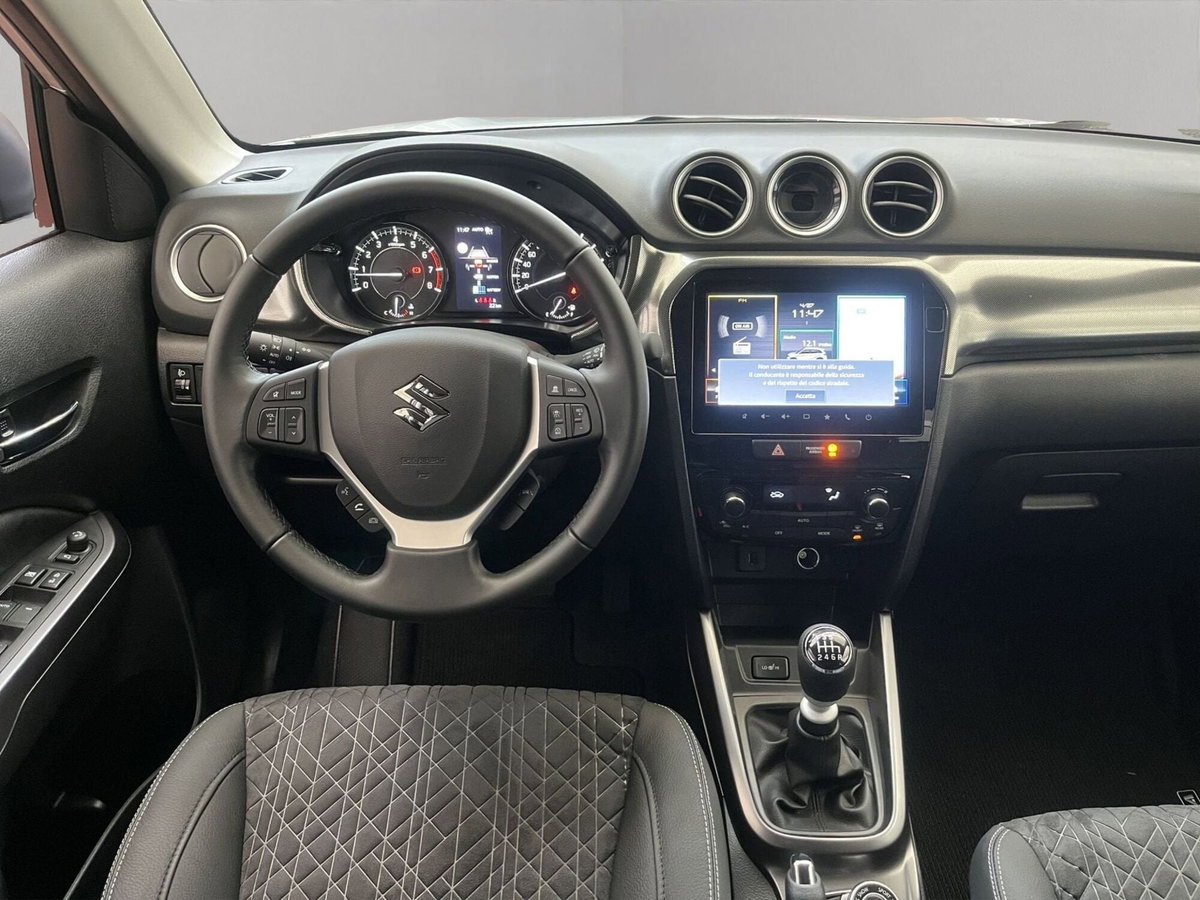 Suzuki Vitara 1.4h Top Kuro 4wd allgrip 110cv (15)