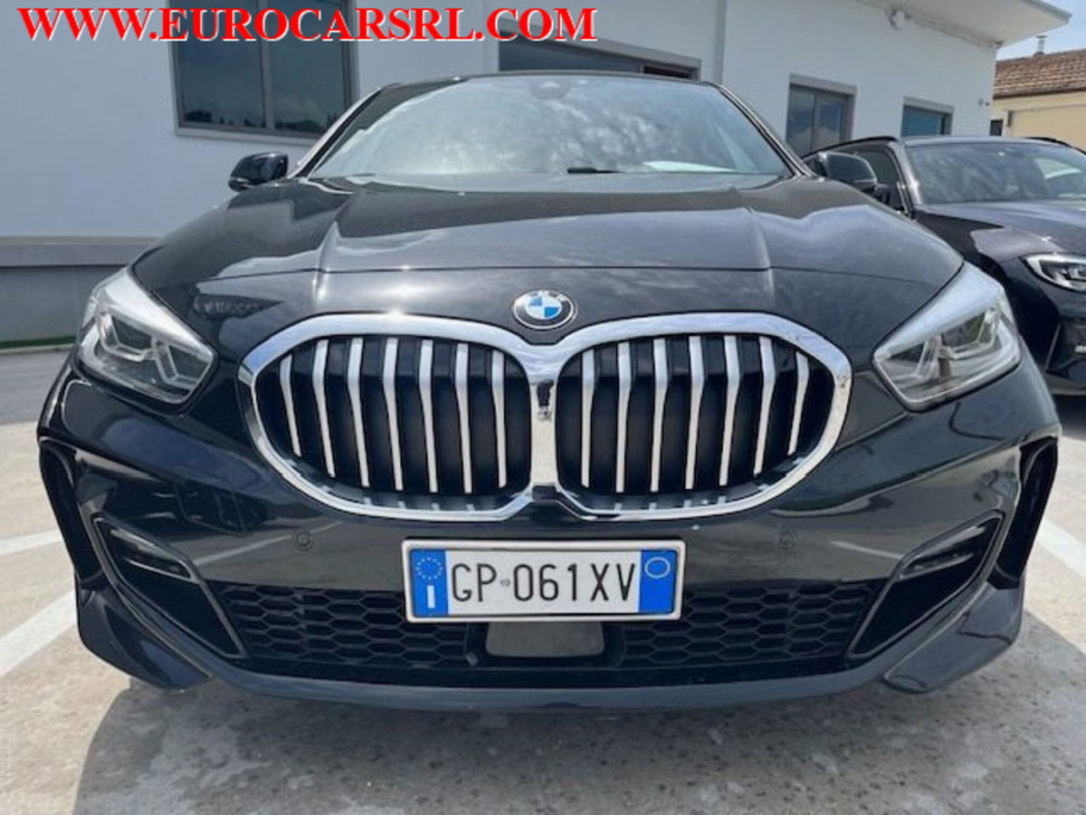 BMW Serie 1 116d 2.0 116CV cat 5 porte Attiva DPF (3)