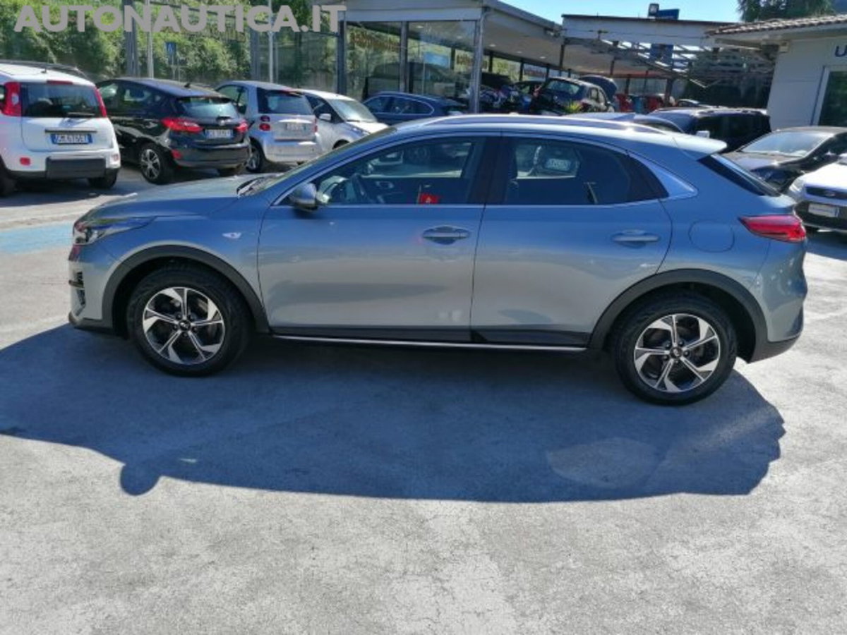 Kia XCeed 1.0 T-GDi Urban (2)