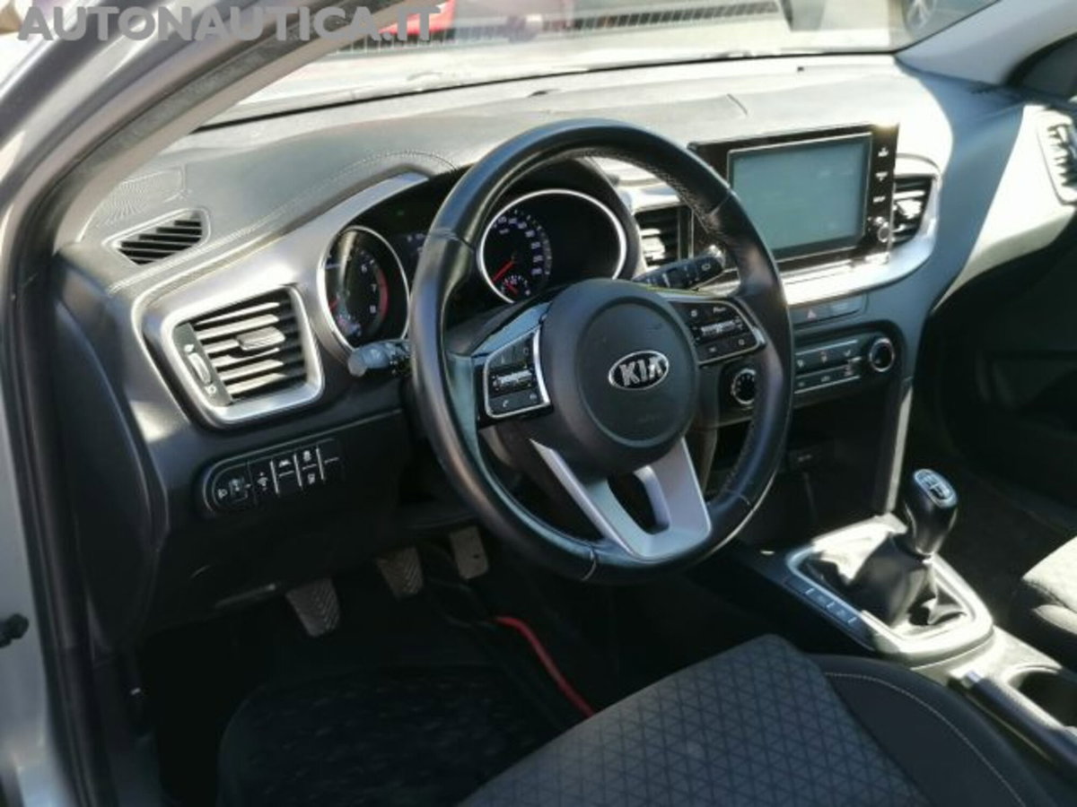 Kia XCeed 1.0 T-GDi Urban (7)