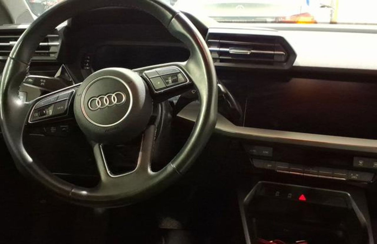Audi A3 Sportback 30 TDI S tronic Business (6)