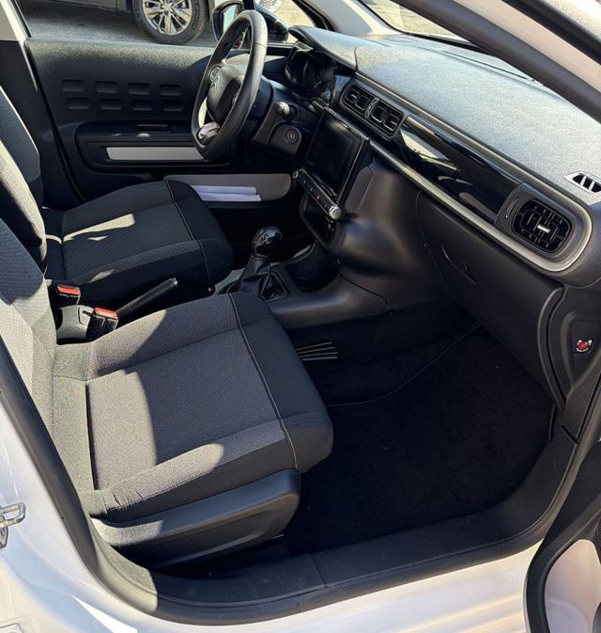 Citroen C3 PureTech 82 Feel (5)