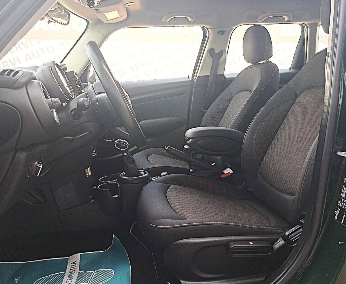 MINI Mini 1.5 Cooper D Business 5 porte (10)