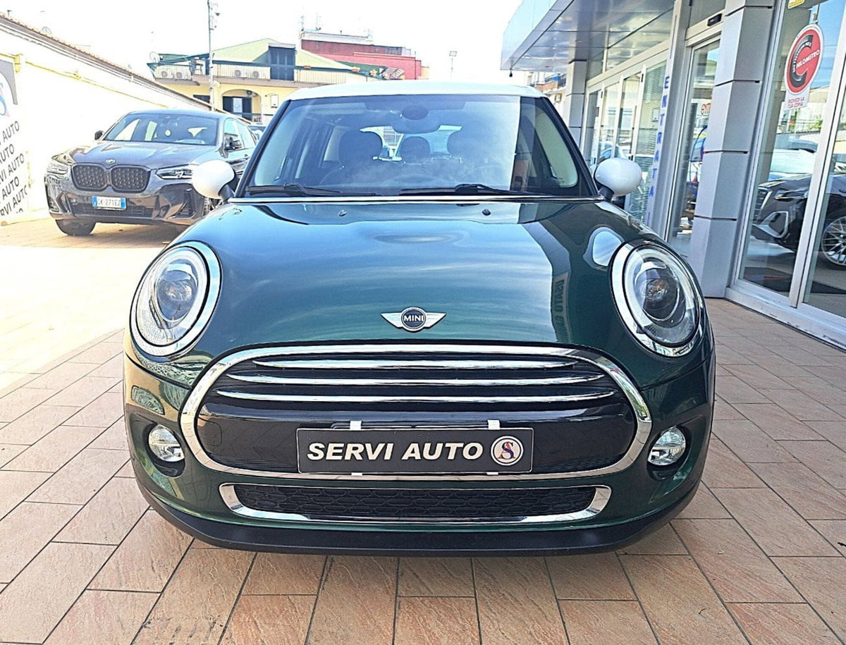 MINI Mini 1.5 Cooper D Business 5 porte (2)
