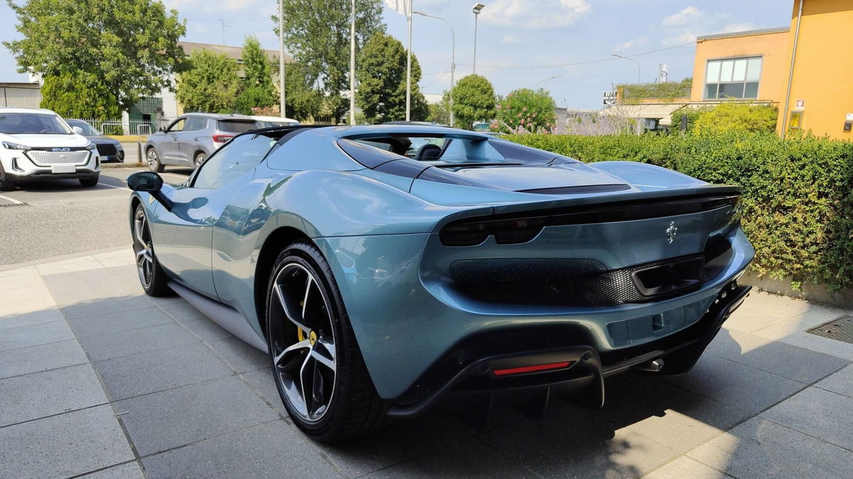 Ferrari 296 Spider 3.0 GTS (6)