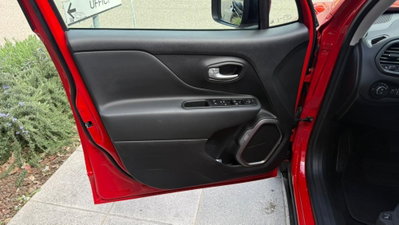 Jeep Renegade 1.5 turbo t4 mhev Renegade 2wd dct (17)