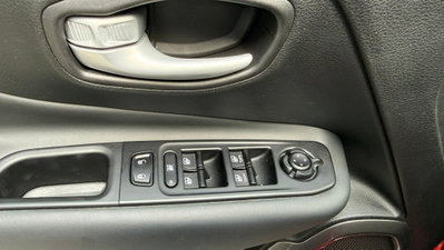 Jeep Renegade 1.5 turbo t4 mhev Renegade 2wd dct (18)