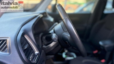 Jeep Renegade 1.3 T4 190CV PHEV 4xe AT6 Limited (10)
