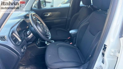 Jeep Renegade 1.3 T4 190CV PHEV 4xe AT6 Limited (11)