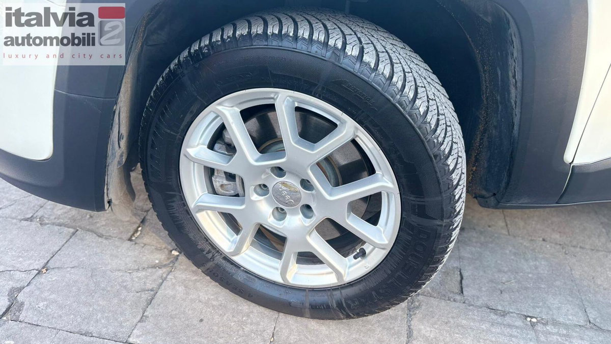 Jeep Renegade 1.3 T4 190CV PHEV 4xe AT6 Limited (17)