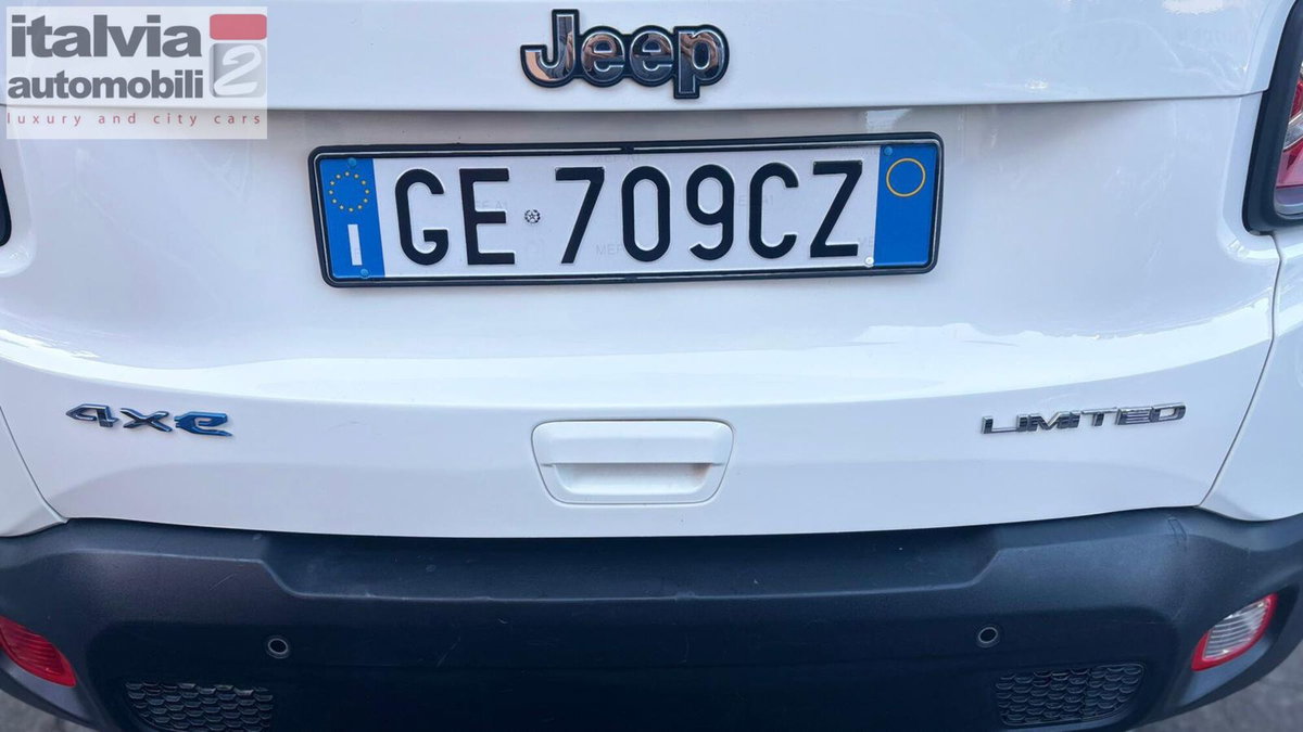 Jeep Renegade 1.3 T4 190CV PHEV 4xe AT6 Limited (7)