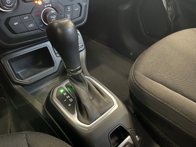 Jeep Renegade 1.6 Mjt DDCT 120 CV Limited (13)