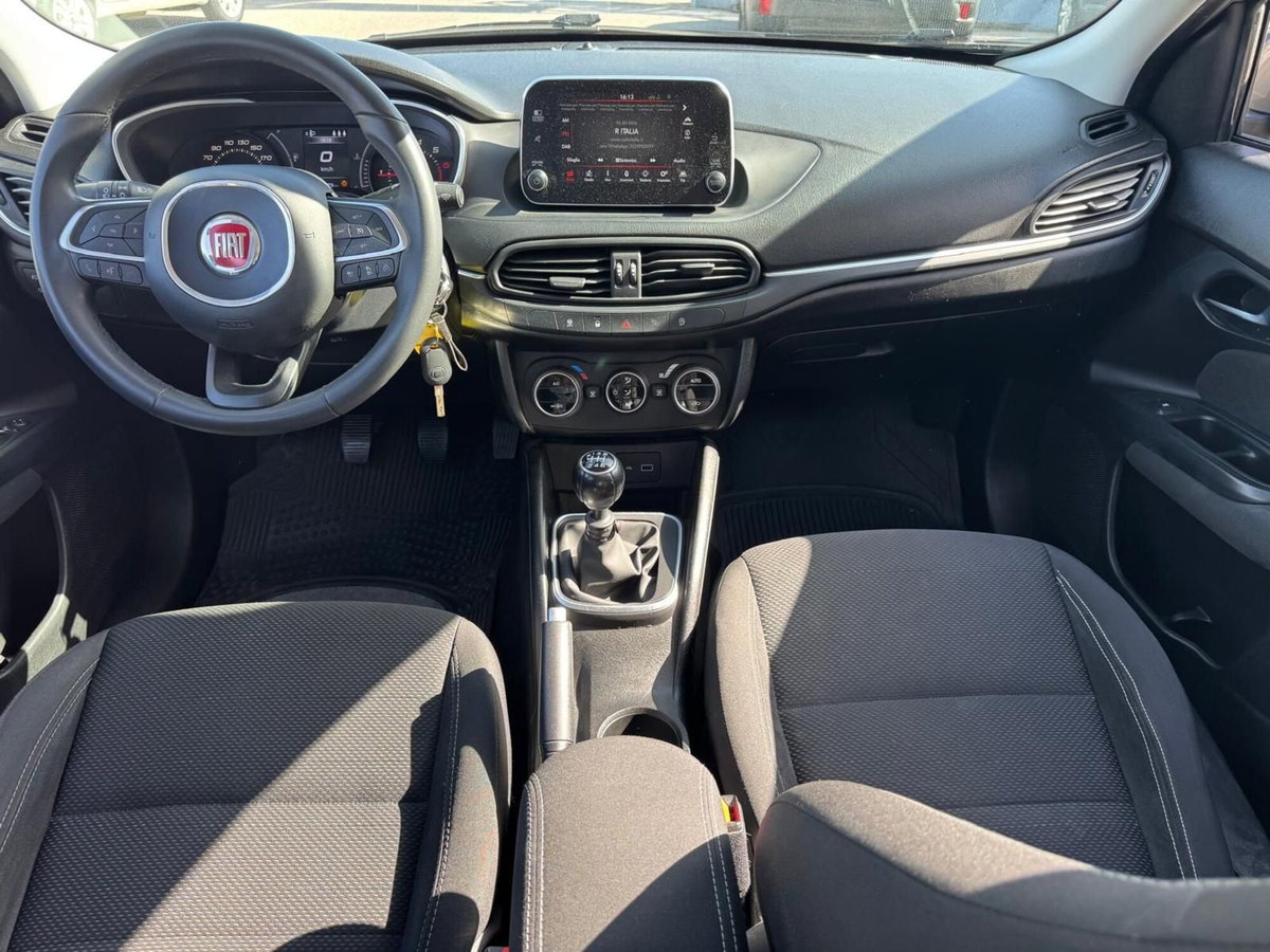 Fiat Tipo Station Wagon Tipo 1.4 T-Jet 120CV SW Lounge (12)