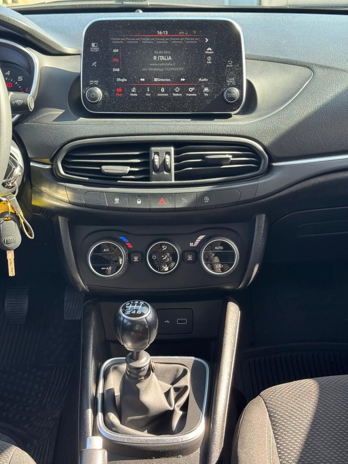 Fiat Tipo Station Wagon Tipo 1.4 T-Jet 120CV SW Lounge (13)