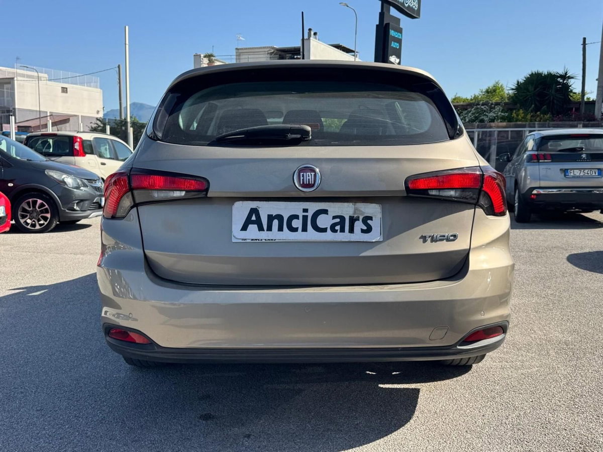 Fiat Tipo Station Wagon Tipo 1.4 T-Jet 120CV SW Lounge (15)