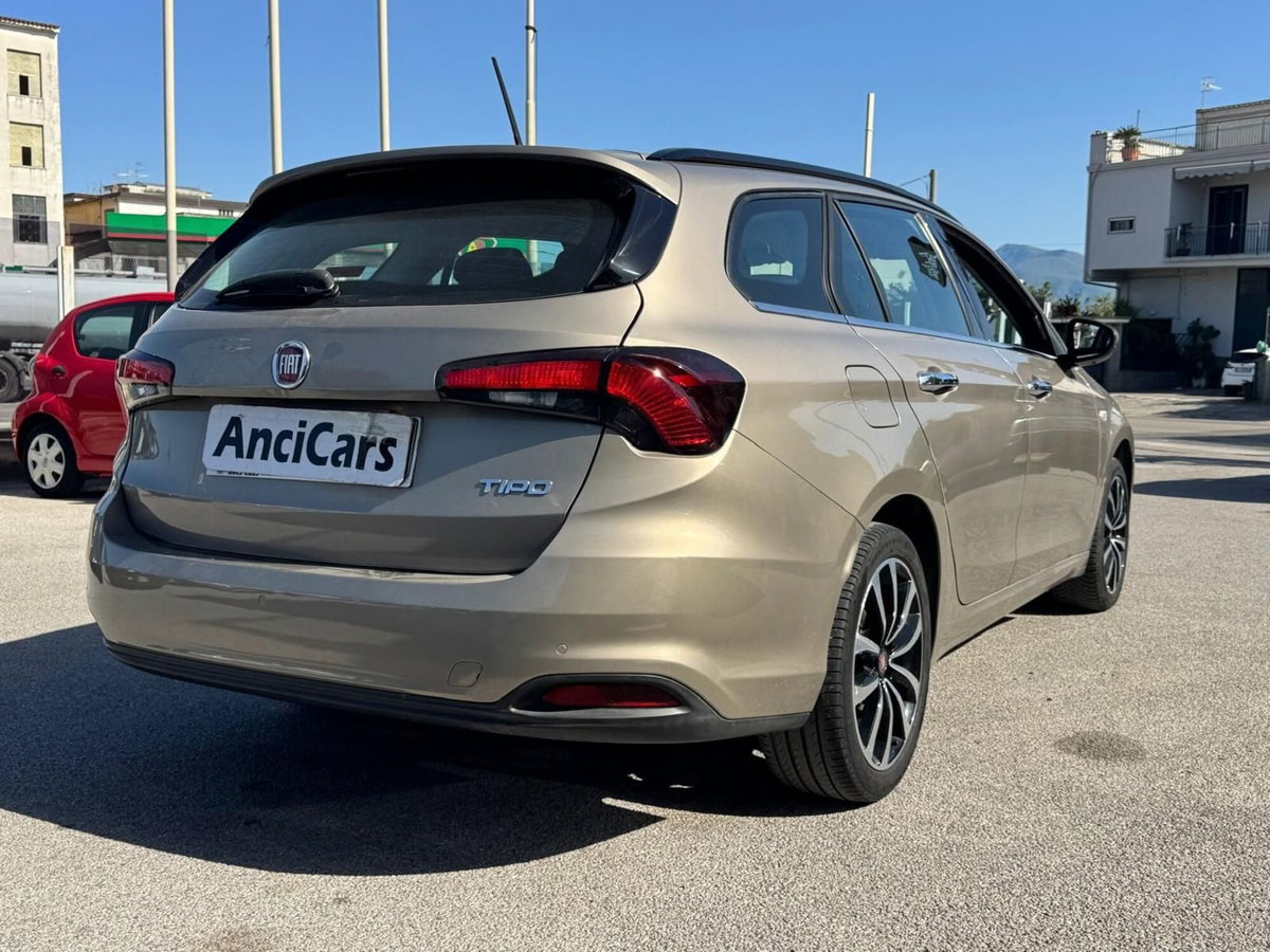 Fiat Tipo Station Wagon Tipo 1.4 T-Jet 120CV SW Lounge (16)