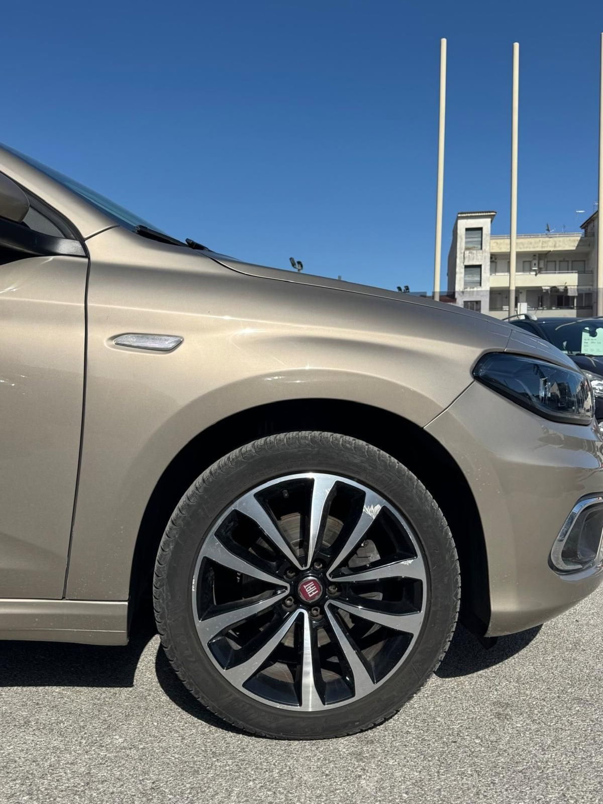 Fiat Tipo Station Wagon Tipo 1.4 T-Jet 120CV SW Lounge (17)