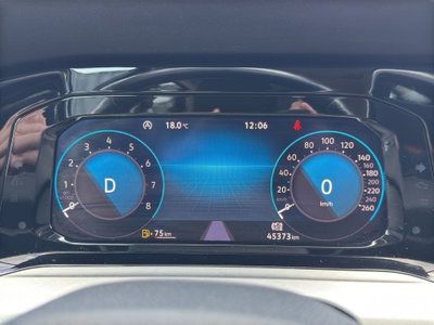 Volkswagen Golf 1.0 eTSI EVO DSG Life (12)