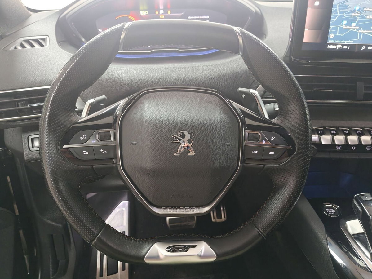 Peugeot 3008 BlueHDi 130 S&S EAT8 GT (16)