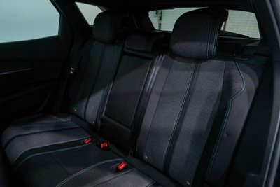 Peugeot 3008 BlueHDi 130 S&S EAT8 Allure Pack (5)