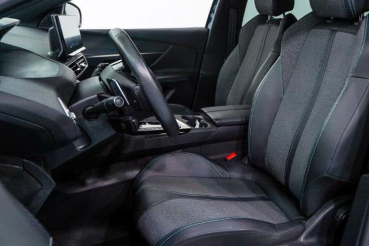 Peugeot 3008 BlueHDi 130 S&S EAT8 Allure Pack (4)