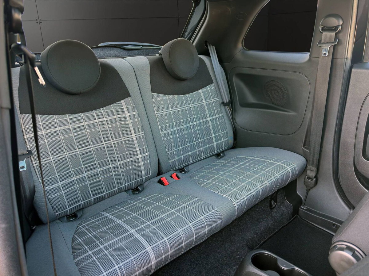 Fiat 500 1.0 Hybrid Rockstar (17)