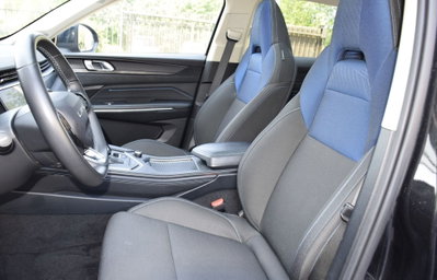 Lynk & Co 01 01 1.5 td phev (18)