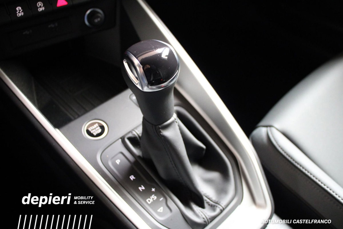 Audi A1 allstreet allstreet 30 TFSI S tronic Identity Contrast (13)