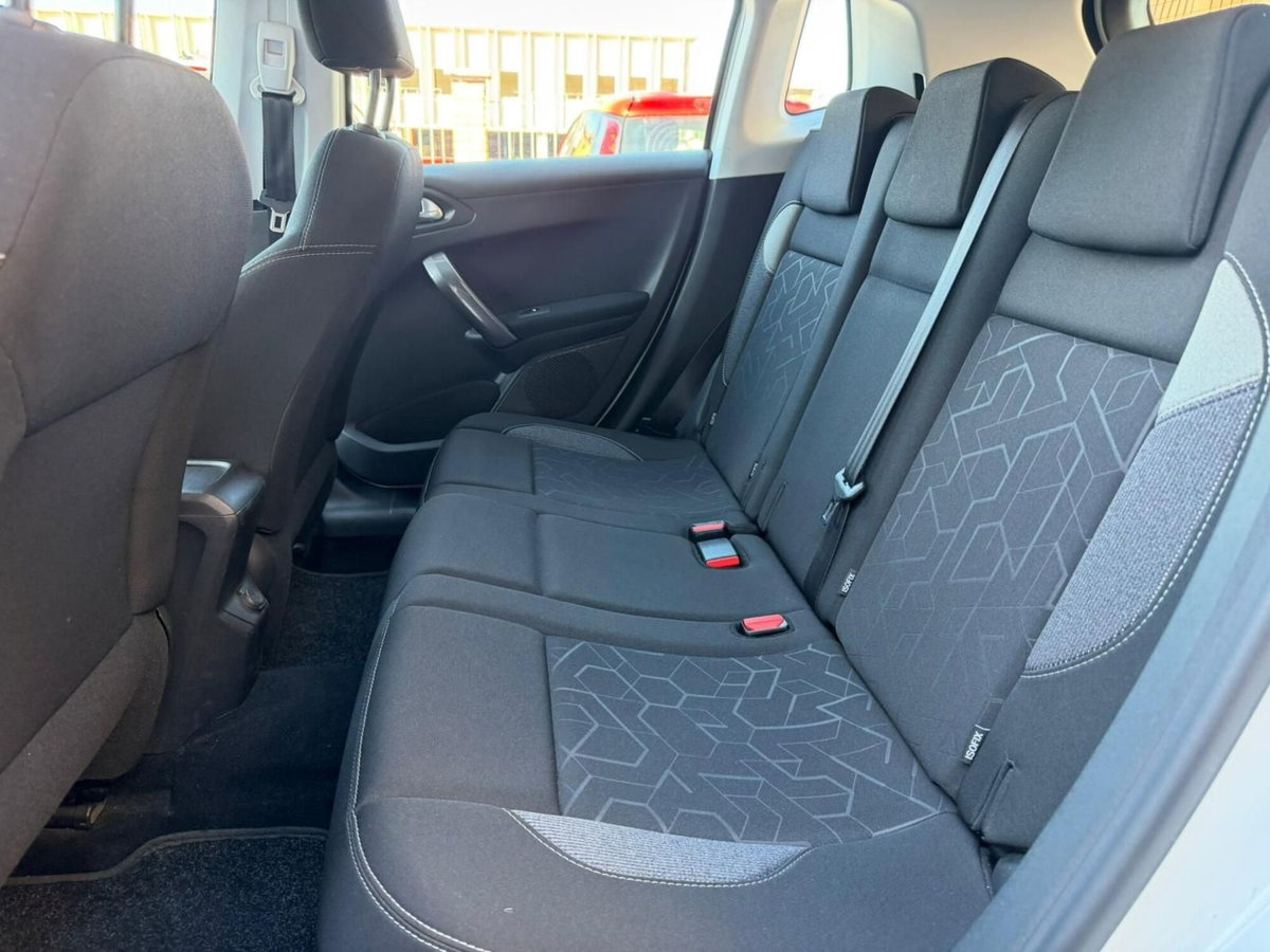 Peugeot 2008 75 Active (10)