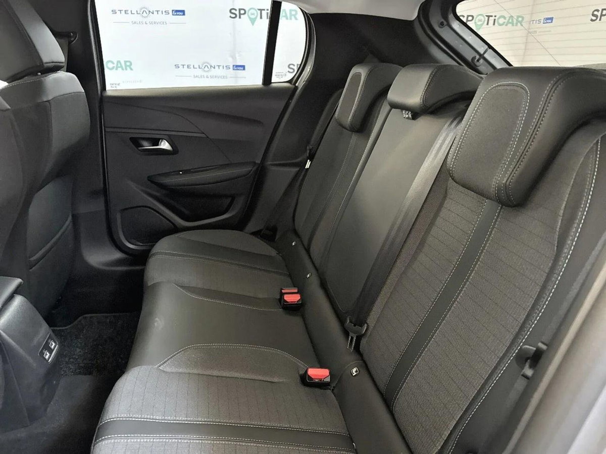 Peugeot 208 PureTech 100 Stop&Start EAT8 5 porte Allure Pack (17)