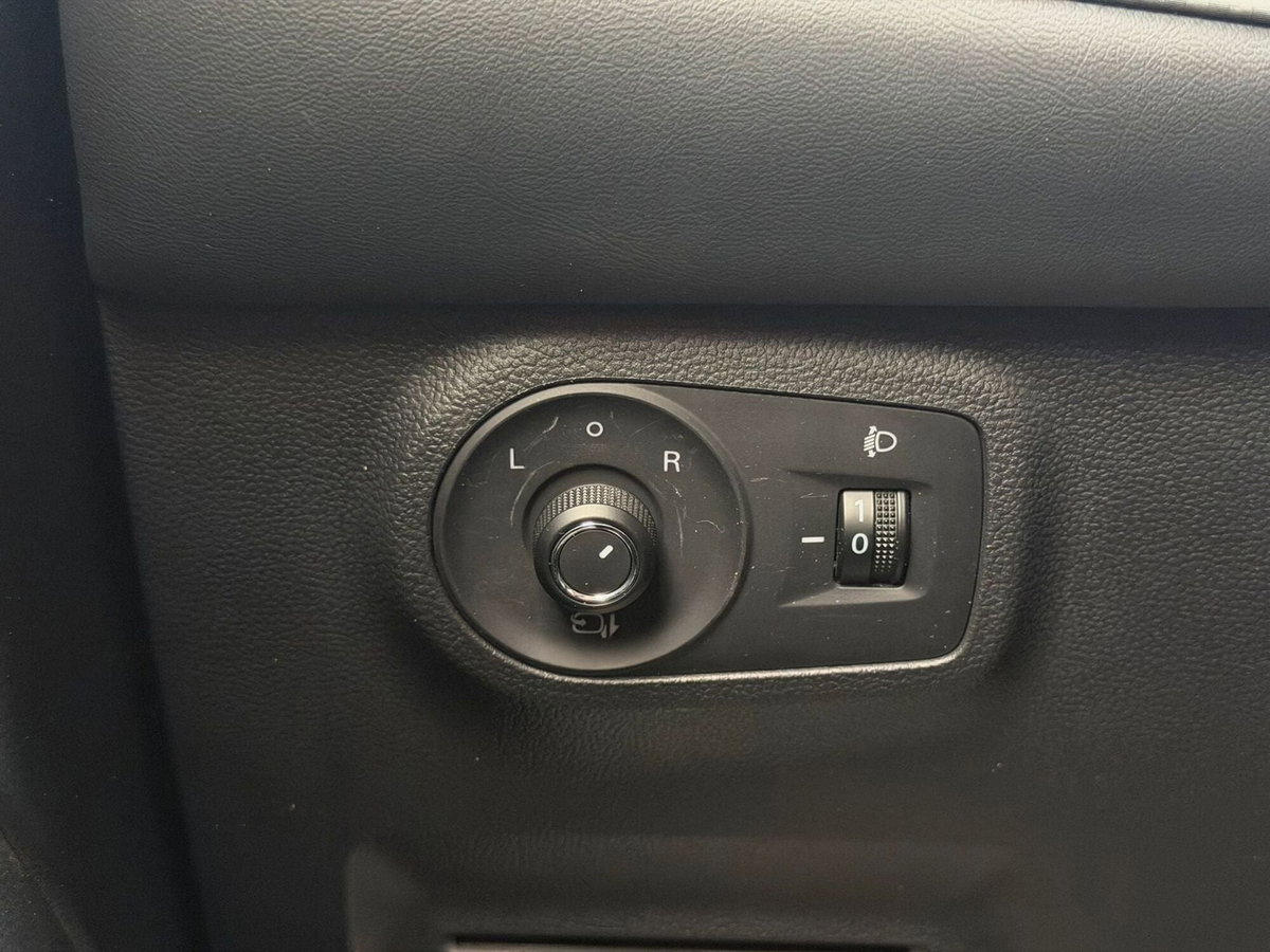 Mg ZS ZS 1.5 Luxury (15)