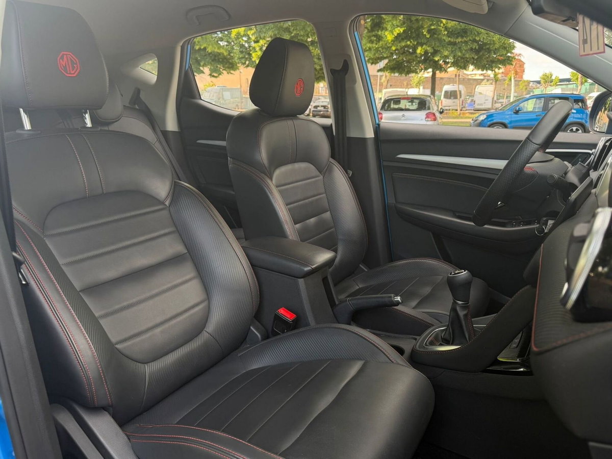 Mg ZS ZS 1.5 Luxury (8)