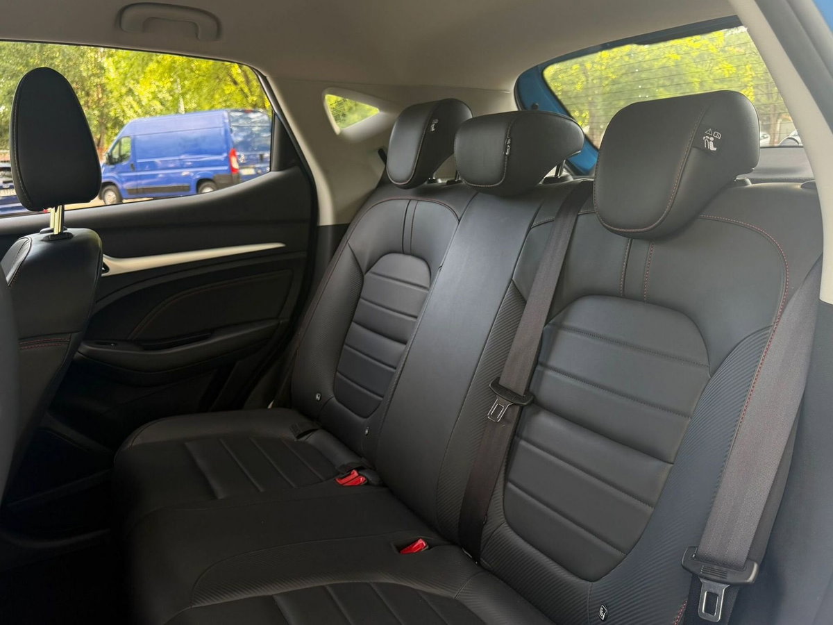 Mg ZS ZS 1.5 Luxury (9)