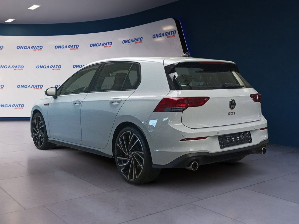 Volkswagen Golf 2.0 TSI GTI DSG (5)