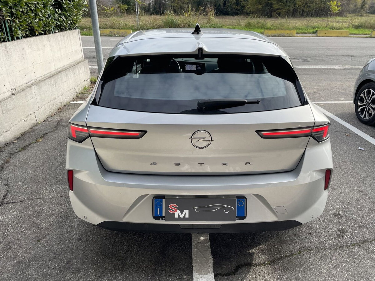 Opel Astra 1.2 t Edition s&s 110cv (5)