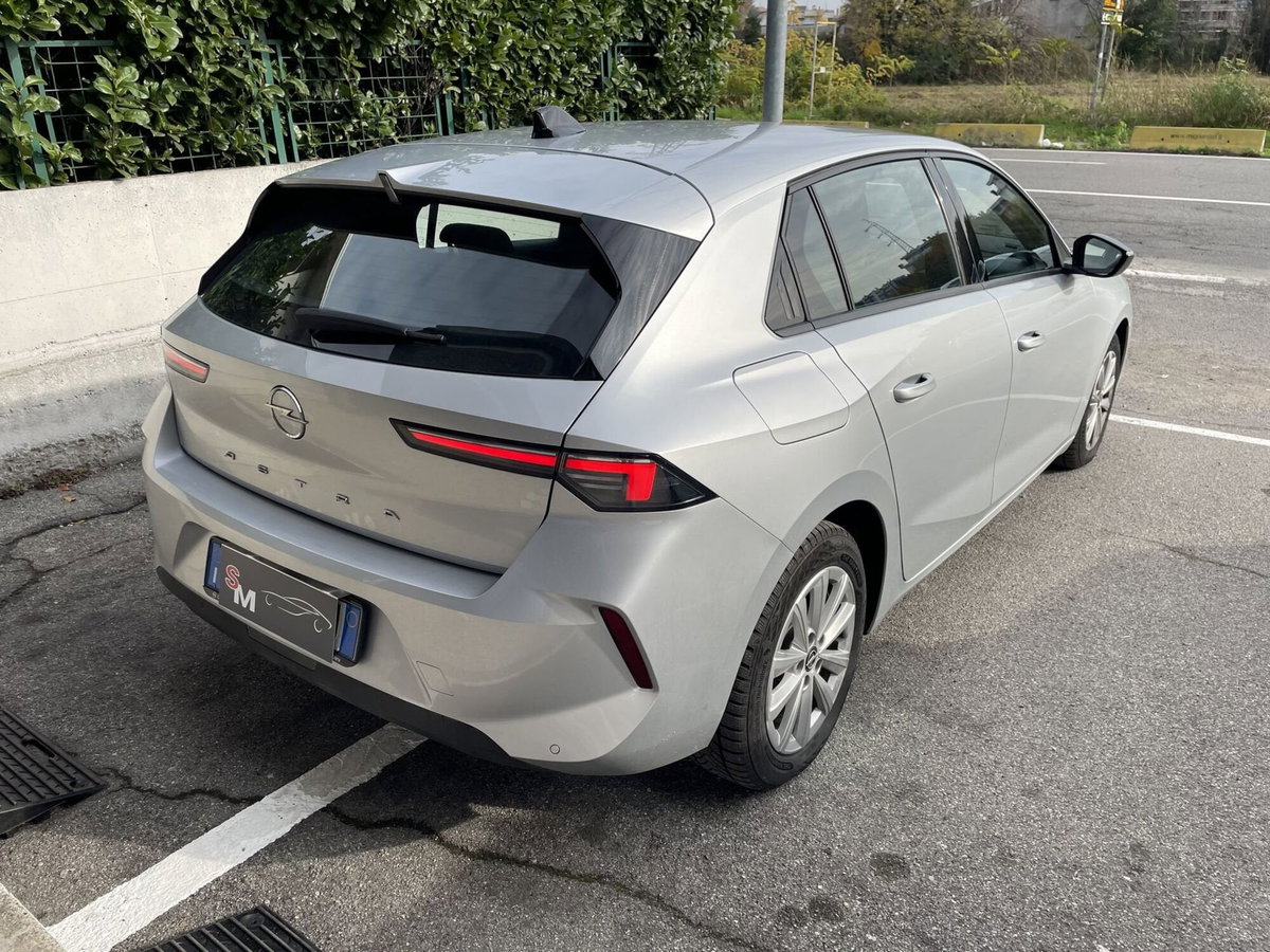 Opel Astra 1.2 t Edition s&s 110cv (6)