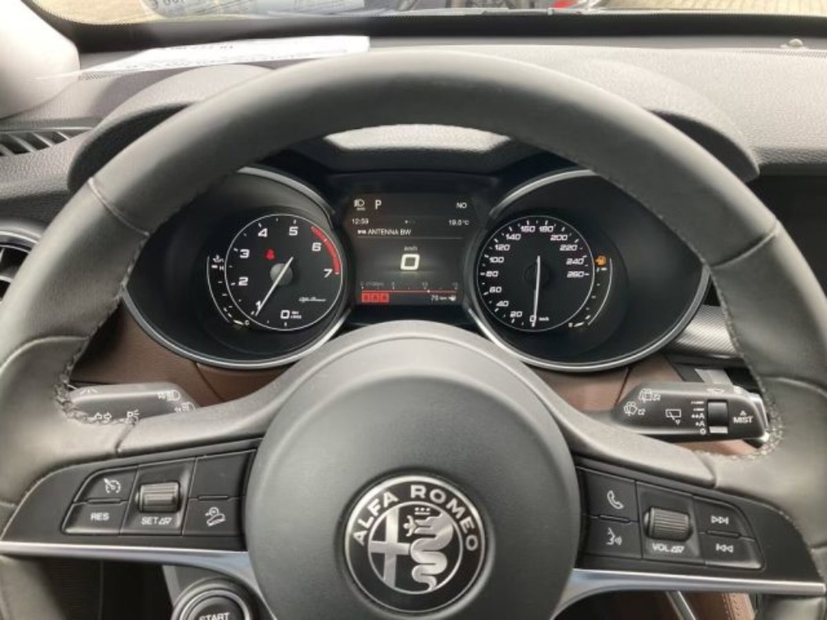 Alfa Romeo Stelvio Stelvio 2.0 Turbo 200 CV AT8 Q4 Sprint (7)