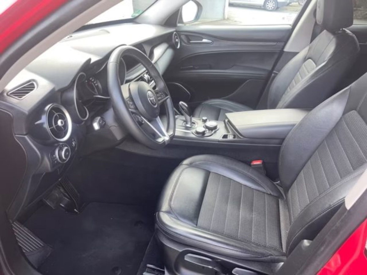 Alfa Romeo Stelvio Stelvio 2.0 Turbo 200 CV AT8 Q4 Super Business (15)